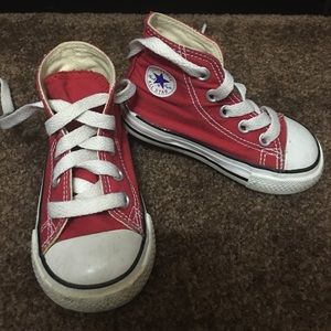 Girls High-top Converse Toddler size 5